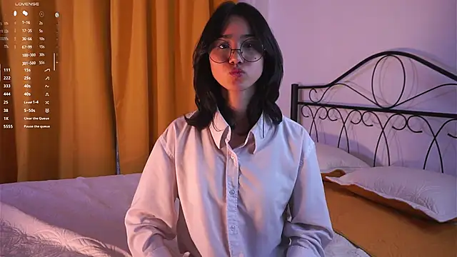 Snapshot of StaciaBratz chatting on 21, 11, 2025 StaciaBratz online show from 21, 11, 2025