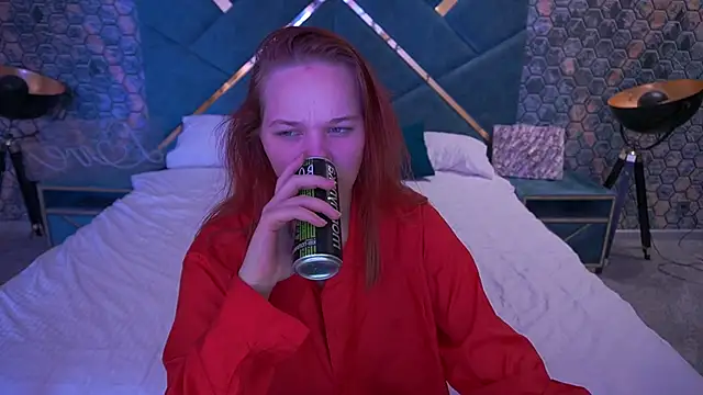 Sun Shine Lola online show from 26, 11, 2025