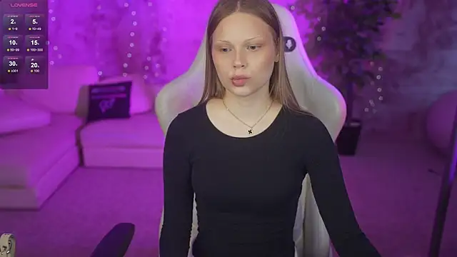 Charlotte Dreams online show from 12, 7, 2026
