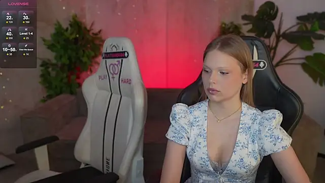 Charlotte Dreams online show from 30, 7, 2026