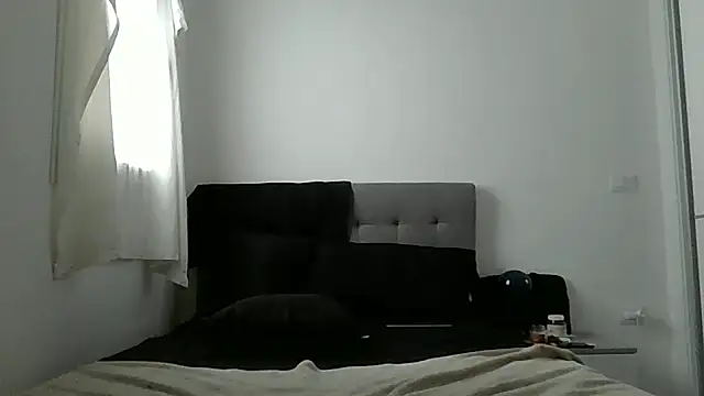 Snapshot of ledysex69 chatting on 4, 2, 2026 ledysex69 online show from 4, 2, 2026