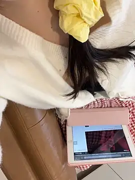 Snapshot of Queen-of-Love chatting on 18, 1, 2026 Queen-of-Love online show from 18, 1, 2026