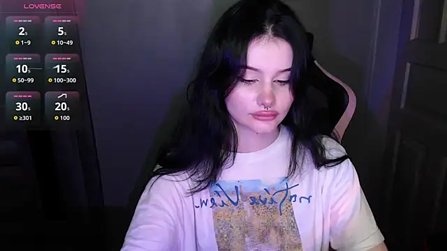 Snapshot of Moon_raven chatting on 27, 3, 2026 Moon raven online show from 27, 3, 2026