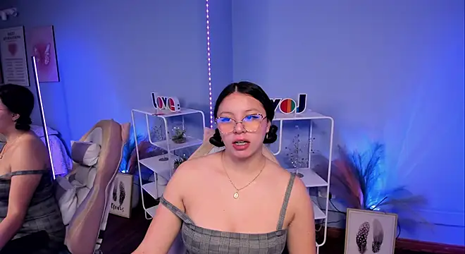 ValeryPalmer online show from 16, 12, 2025