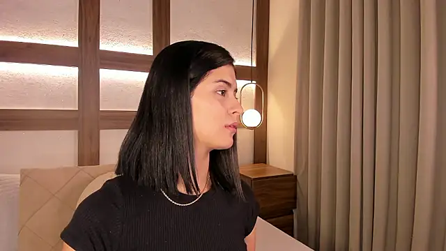 SarhaVega online show from 25, 3, 2026