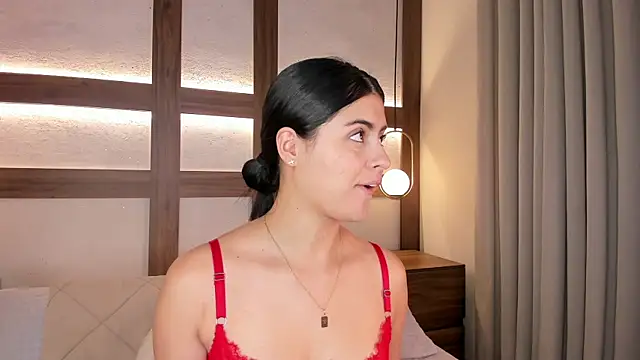 SarhaVega online show from 31, 3, 2026