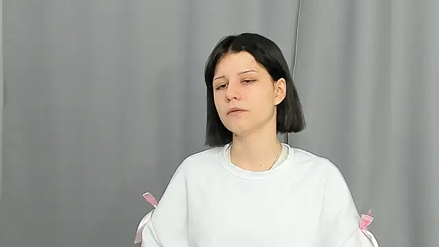 Snapshot of ShanaHearns chatting on 23, 11, 2025 ShanaHearns online show from 23, 11, 2025