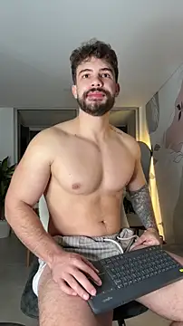 Snapshot of Valenthino_Salvatore chatting on 5, 3, 2026 Valenthino Salvatore online show from 5, 3, 2026