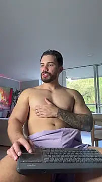 Snapshot of Valenthino_Salvatore chatting on 22, 5, 2026 Valenthino Salvatore online show from 22, 5, 2026