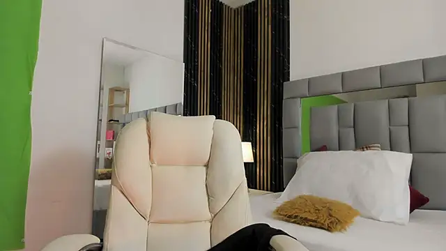 Snapshot of amaia_santini chatting on 22, 6, 2026 amaia santini online show from 22, 6, 2026