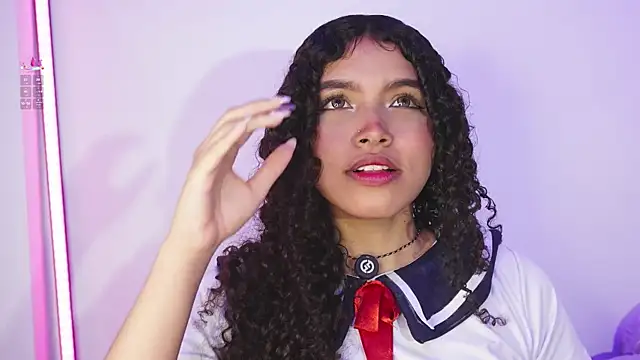 EloiseSweetxx online show from 6, 4, 2026