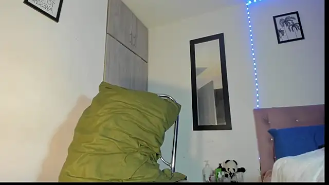 Snapshot of exotis_tiahara777 chatting on 1, 5, 2026 exotis tiahara777 online show from 1, 5, 2026