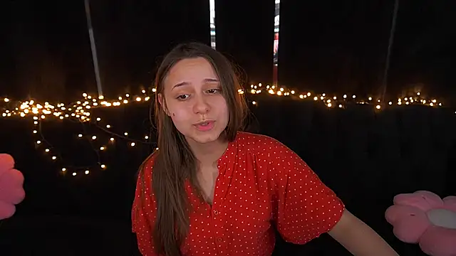 TinyNatalie online show from 13, 5, 2026