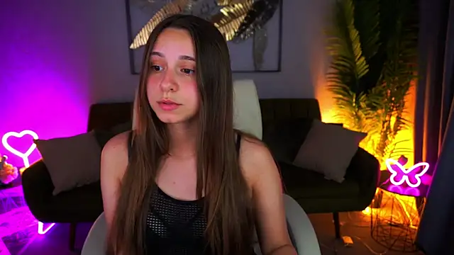 TinyNatalie online show from 19, 7, 2026