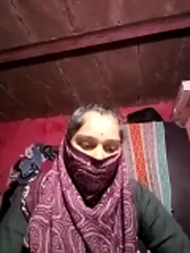 Snapshot of Qxsoni chatting on 23, 11, 2025 Qxsoni online show from 23, 11, 2025