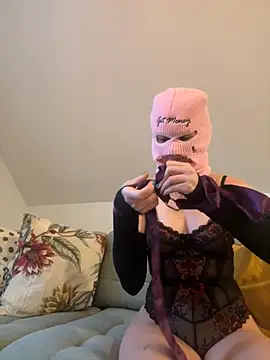 Snapshot of norafack33 chatting on 22, 11, 2025 norafack33 online show from 22, 11, 2025