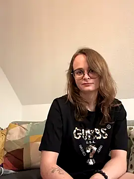 Snapshot of norafack33 chatting on 14, 12, 2025 norafack33 online show from 14, 12, 2025