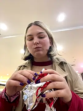 KateBurlesk online show from 22, 11, 2025