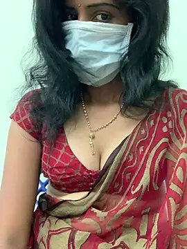 Snapshot of honeygirl6996 chatting on 19, 5, 2026 honeygirl6996 online show from 19, 5, 2026