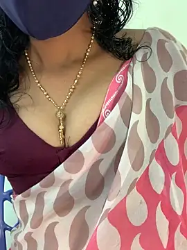 Snapshot of honeygirl6996 chatting on 27, 5, 2026 honeygirl6996 online show from 27, 5, 2026