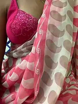 Snapshot of honeygirl6996 chatting on 15, 7, 2026 honeygirl6996 online show from 15, 7, 2026