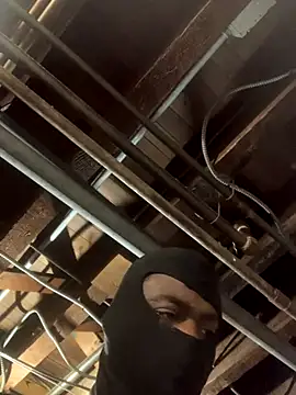 Snapshot of BlackWood777777 chatting on 26, 11, 2025 BlackWood777777 online show from 26, 11, 2025