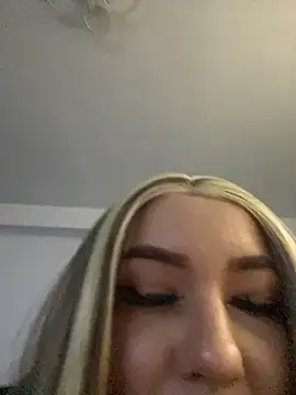 JasminInk online show from 4, 12, 2025