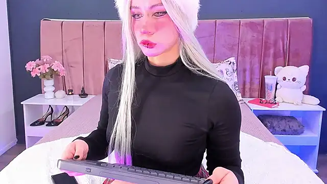 AkiraKurosei online show from 8, 4, 2026