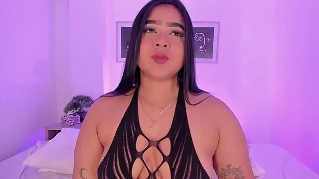 Snapshot of alejandrarojas_ chatting on 20, 4, 2026 alejandrarojas online show from 20, 4, 2026