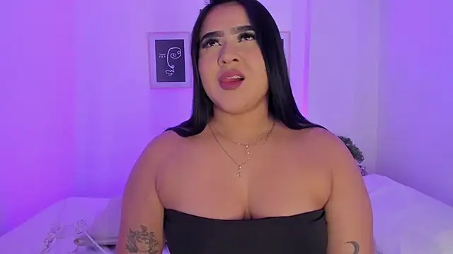 Snapshot of alejandrarojas_ chatting on 23, 4, 2026 alejandrarojas online show from 23, 4, 2026