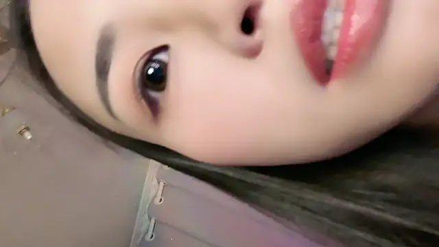 GD-girl001 online show from 27, 11, 2025