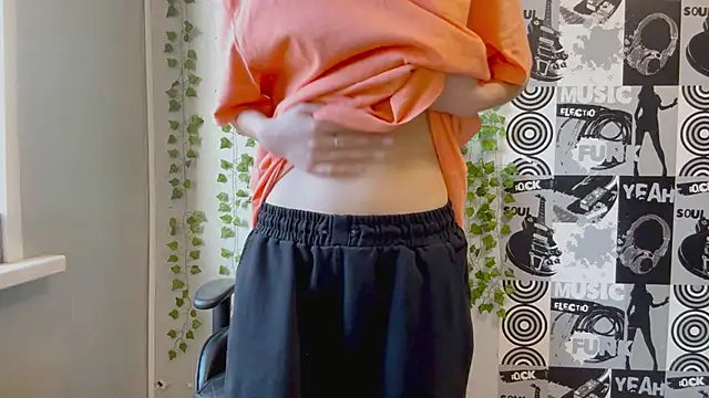 Snapshot of helgicuteness chatting on 18, 1, 2026 helgicuteness online show from 18, 1, 2026