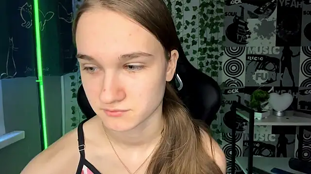 Snapshot of helgicuteness chatting on 14, 2, 2026 helgicuteness online show from 14, 2, 2026