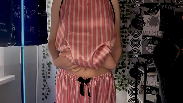 Snapshot of helgicuteness chatting on 18, 2, 2026 helgicuteness online show from 18, 2, 2026