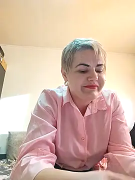 Snapshot of LushLoveee chatting on 3, 3, 2026 LushLoveee online show from 3, 3, 2026