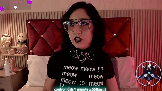 Kiri Velvet online show from 27, 5, 2026