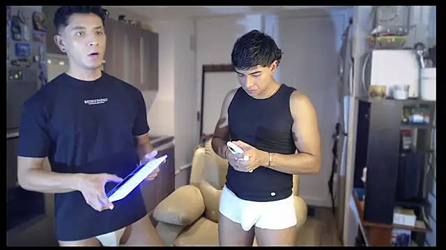 Snapshot of soyleonardo1 chatting on 28, 11, 2025 soyleonardo1 online show from 28, 11, 2025