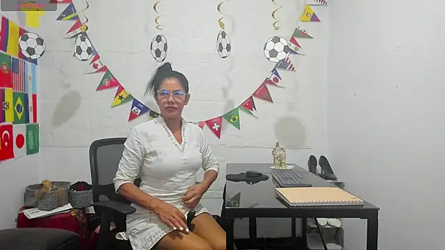 Snapshot of Miss_clarepocahose chatting on 21, 6, 2026 Miss clarepocahose online show from 21, 6, 2026