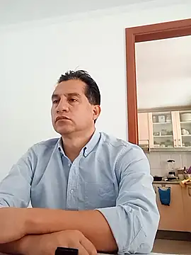 Snapshot of ChrisFloresP chatting on 1, 12, 2025 ChrisFloresP online show from 1, 12, 2025