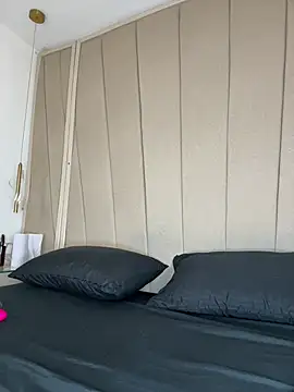 Celeste Valencia  online show from 29, 3, 2026