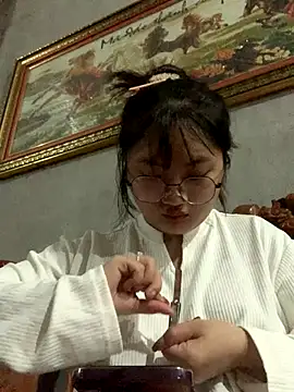 lau-2 online show from 4, 12, 2025