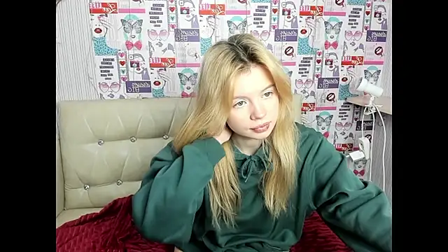 Snapshot of AlysaMeow chatting on 28, 11, 2025 AlysaMeow online show from 28, 11, 2025