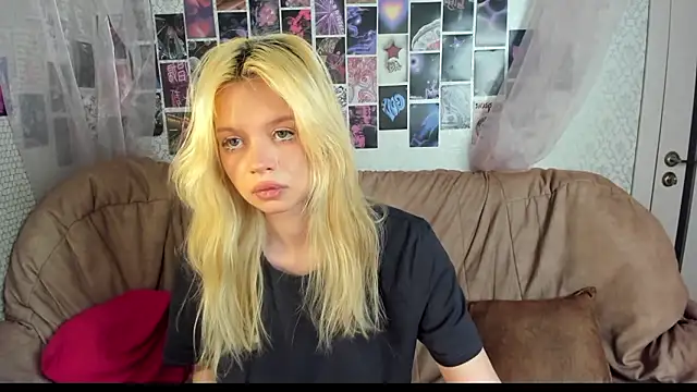 Snapshot of AlysaMeow chatting on 5, 2, 2026 AlysaMeow online show from 5, 2, 2026