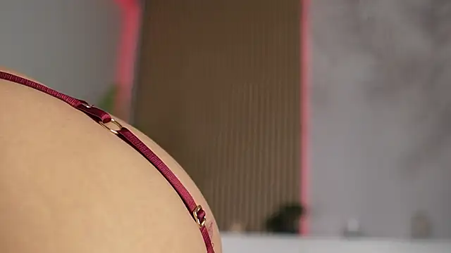 Snapshot of Jessy_Cruz_ chatting on 1, 12, 2025 Jessy Cruz online show from 1, 12, 2025