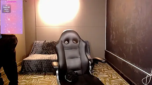 LiamVibes212 online show from 4, 12, 2025