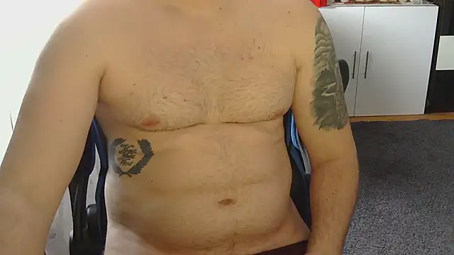 theh0tdick online show from 18, 4, 2026