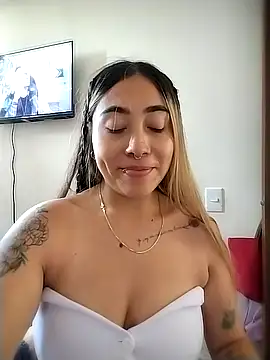 Snapshot of Manuela_Velvet chatting on 1, 12, 2025 Manuela Velvet online show from 1, 12, 2025