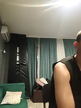 Razvan696969 online show from 7, 4, 2026