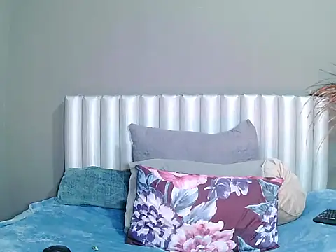 SavageHoney online show from 28, 11, 2025