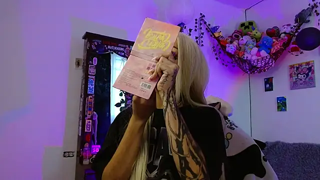 Snapshot of Layla_quinn chatting on 13, 1, 2026 Layla quinn online show from 13, 1, 2026